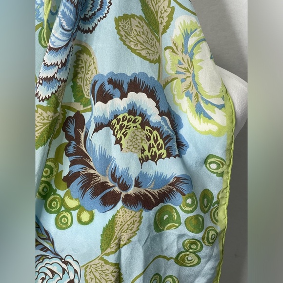 Talbots 100% Silk Green Floral Oblong Scarf - Picture 3 of 4